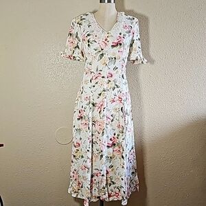 Vintage Floral Midi Lenght Dress